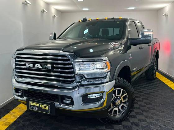 RAM 3500 6.7 I6 TURBO DIESEL LIMITED LONGHORN CD 4X4  AUTOMÁTICO